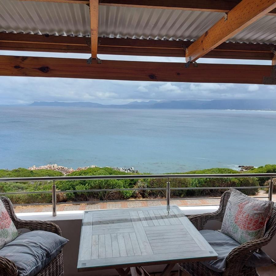 Kleinzee Oceanfront Guesthouse Gansbaai Εξωτερικό φωτογραφία