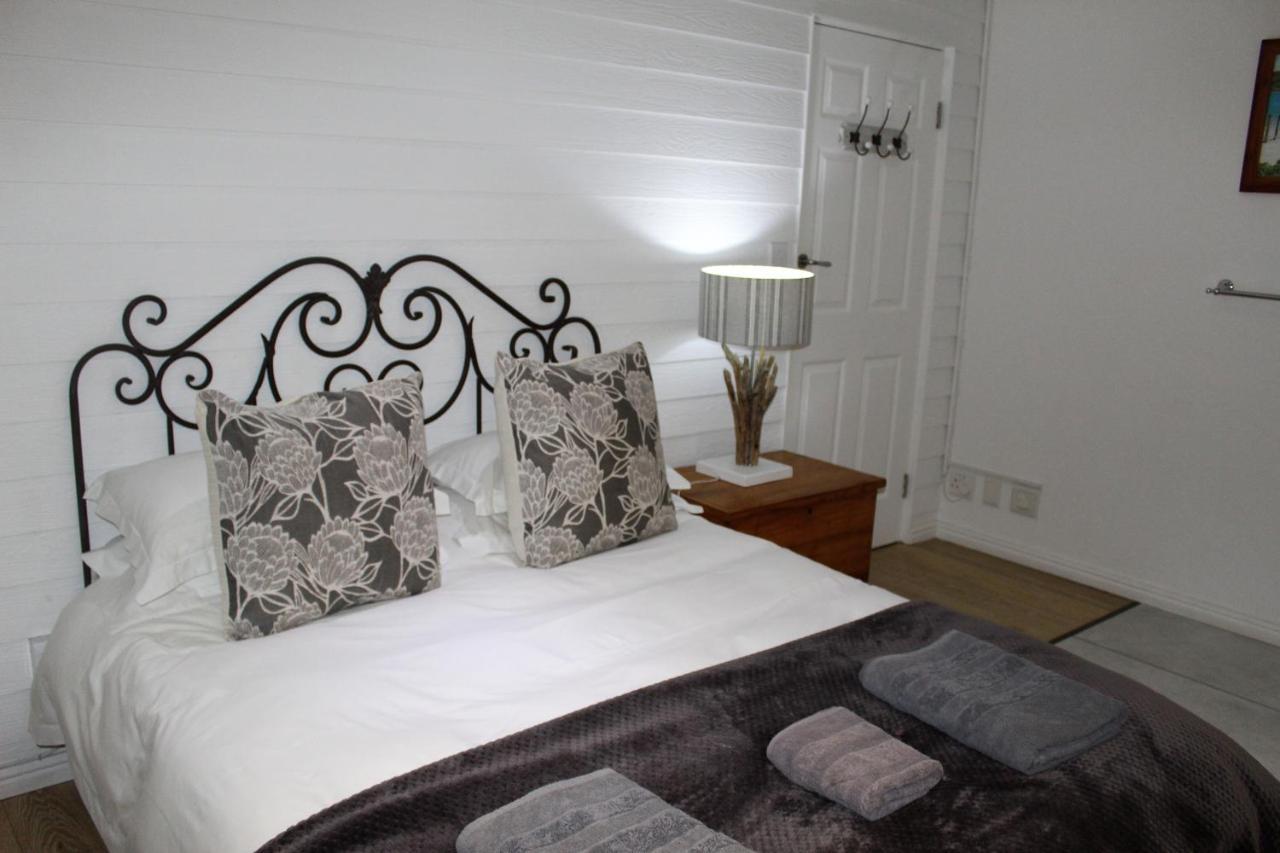 Kleinzee Oceanfront Guesthouse Gansbaai Εξωτερικό φωτογραφία