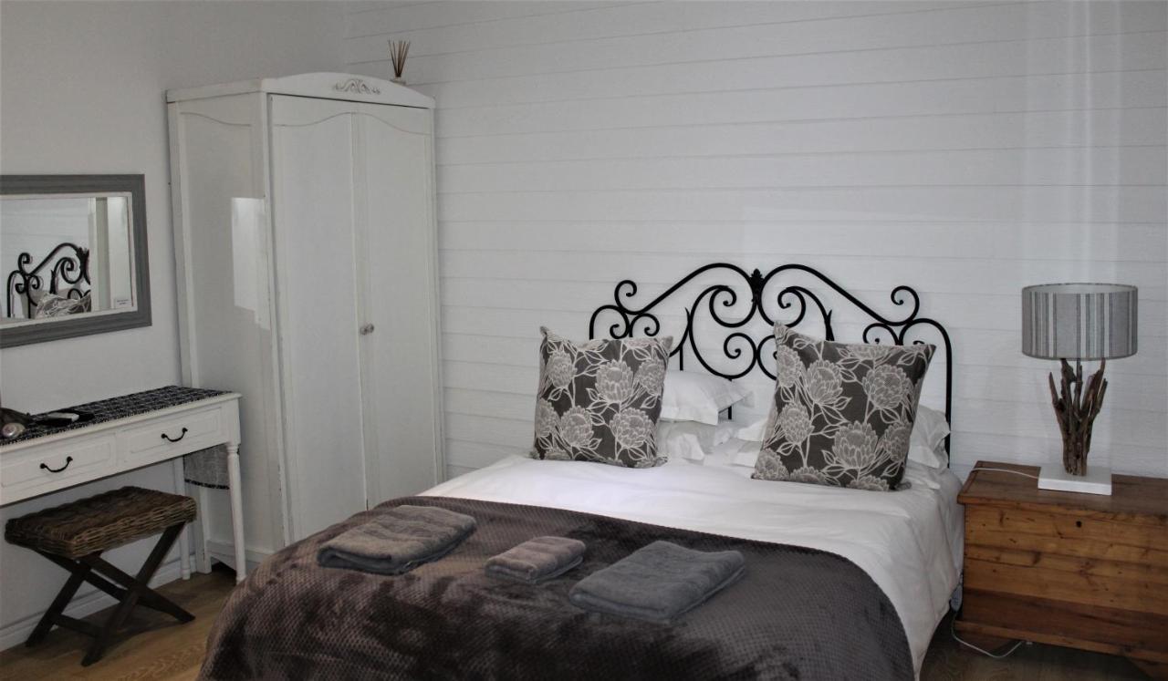 Kleinzee Oceanfront Guesthouse Gansbaai Εξωτερικό φωτογραφία