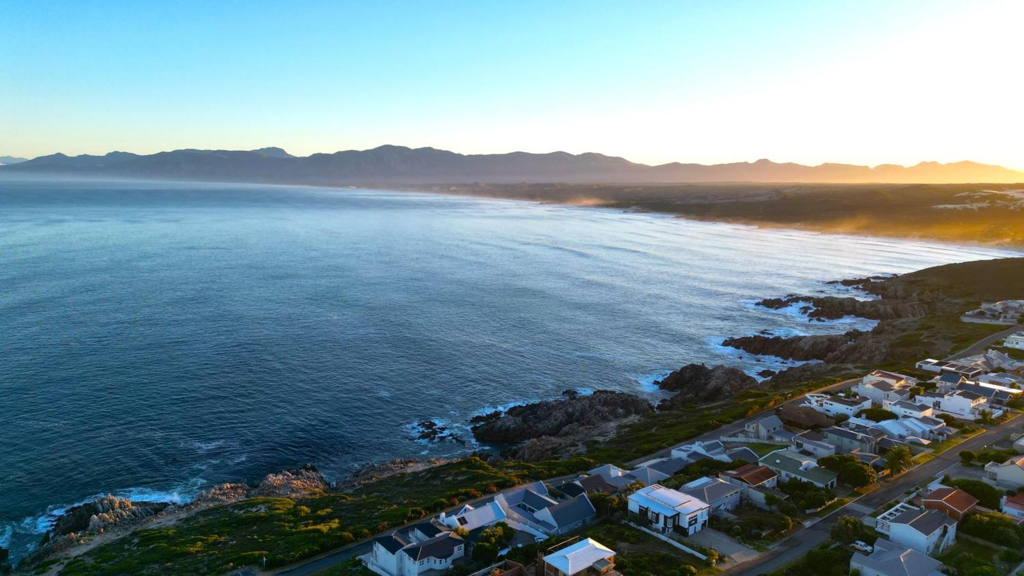 Kleinzee Oceanfront Guesthouse Gansbaai Εξωτερικό φωτογραφία