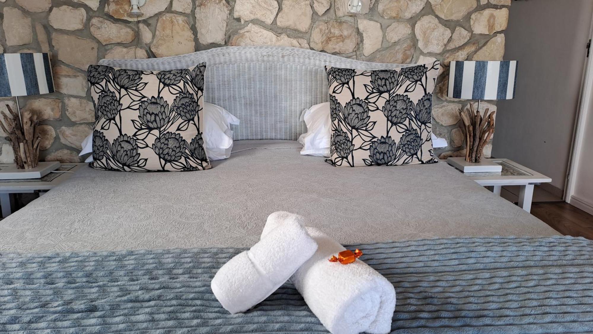 Kleinzee Oceanfront Guesthouse Gansbaai Εξωτερικό φωτογραφία